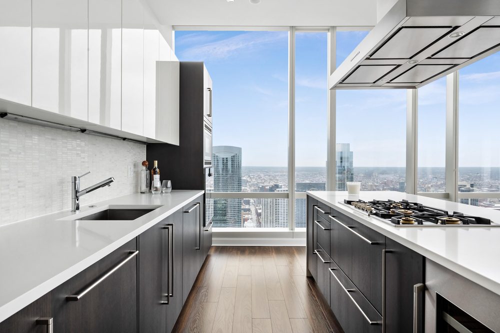 Two-Tone Cabinets: Stylish Ideas for a Unique Kitchen Look